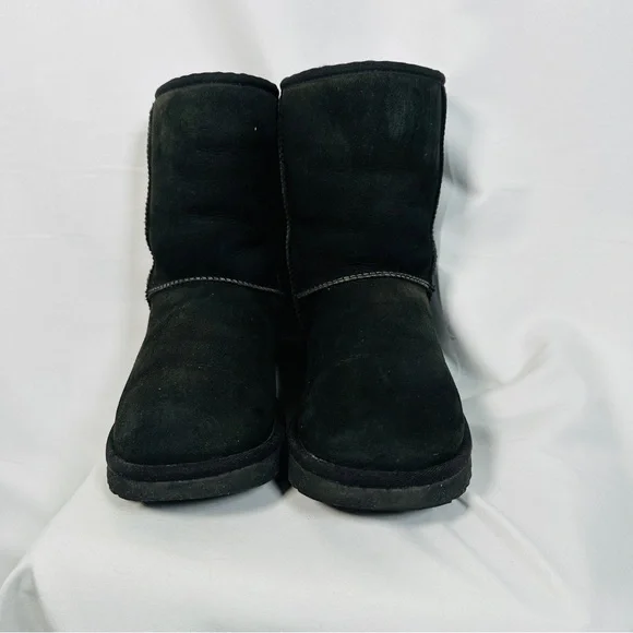 UGG Classic Short II Suede Shearling Boots Black Cozycore Size 8 - Picture 4 of 13